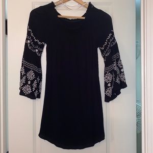 Blue Island loose fitting on/off shoulder tunic top